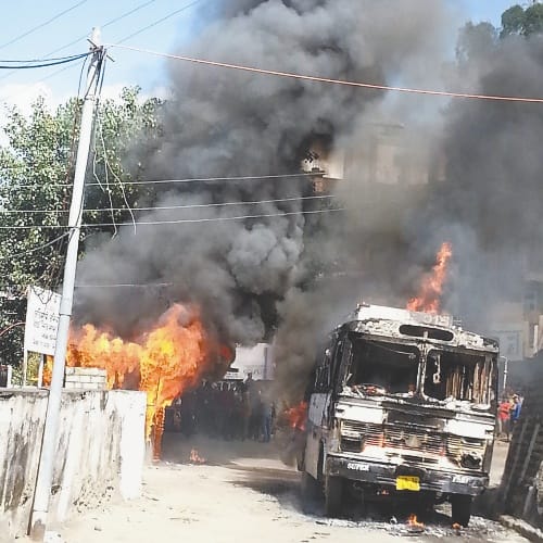 Woman crushed under bus in Nirmand Rampur Bushahr Himachal pradesh