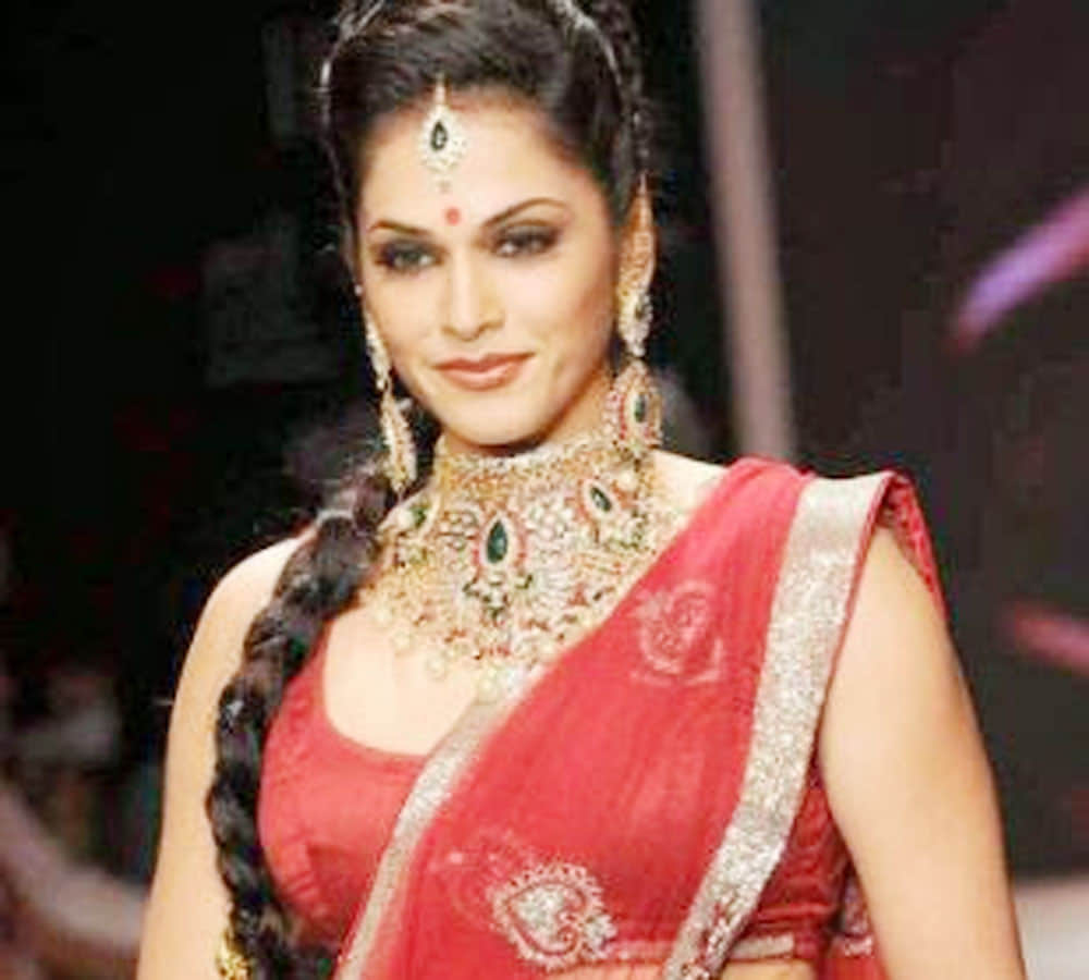 isha koppikar birthday special story and know her unknown facts