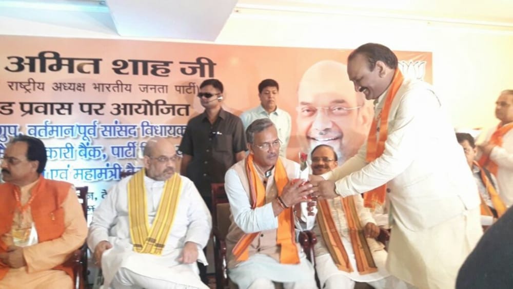 Angry amit shah fire on ministers for laugh in meeting 