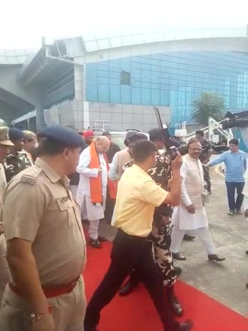 amit shah reached dehradun and meet with BJP leaders of uttarakhand