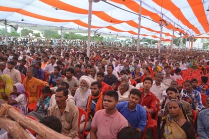 farmer in mathura show reality to cm yogi adityanath
