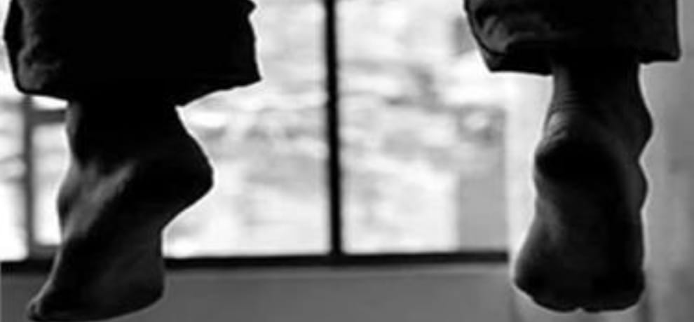 Suicide in hotel room at Ghaziabad