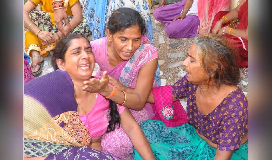 five people killed in faridabad after two group clash