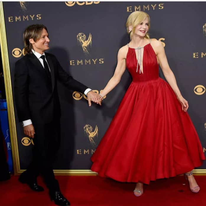 Emmys 2017: Famous actress locks lips with actor Alexander Skarsgard in front of her husband