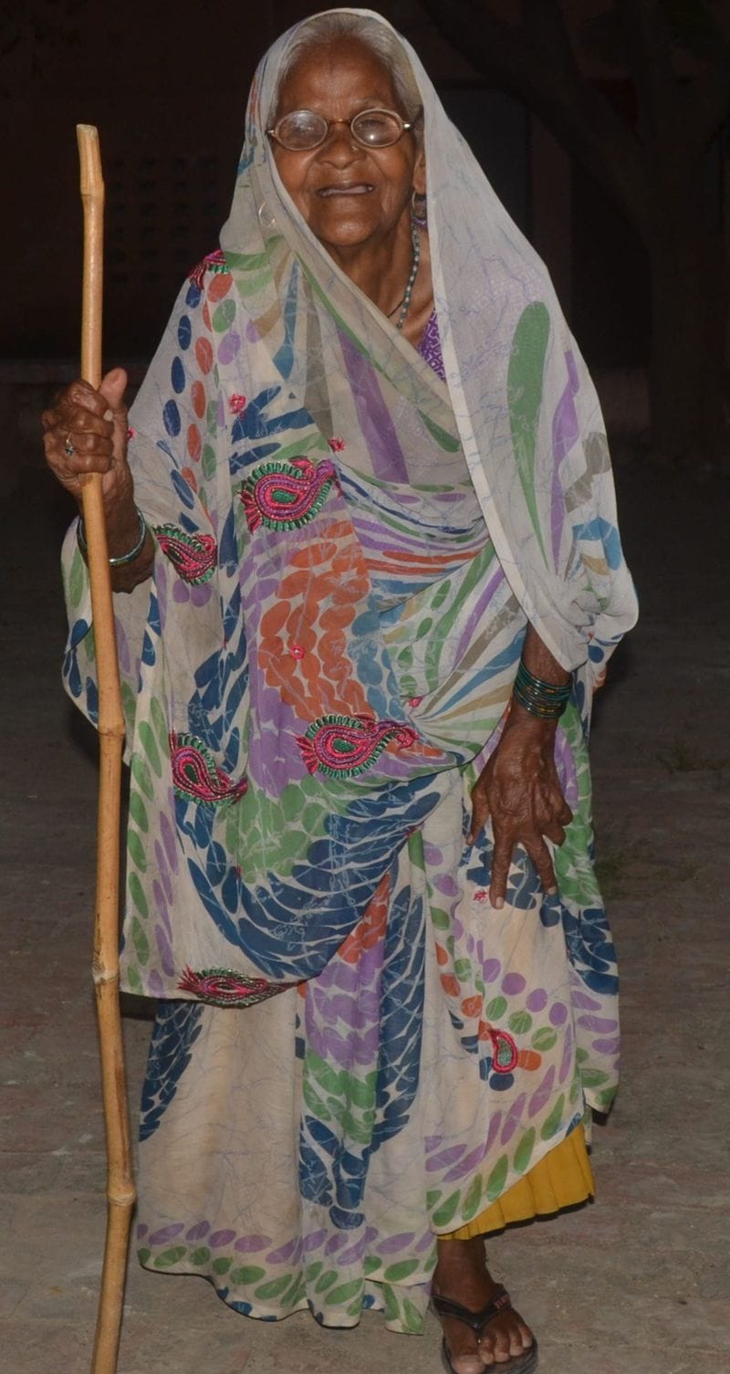 कैसा श्राद्ध... जब जीते जी भटकें बागवां