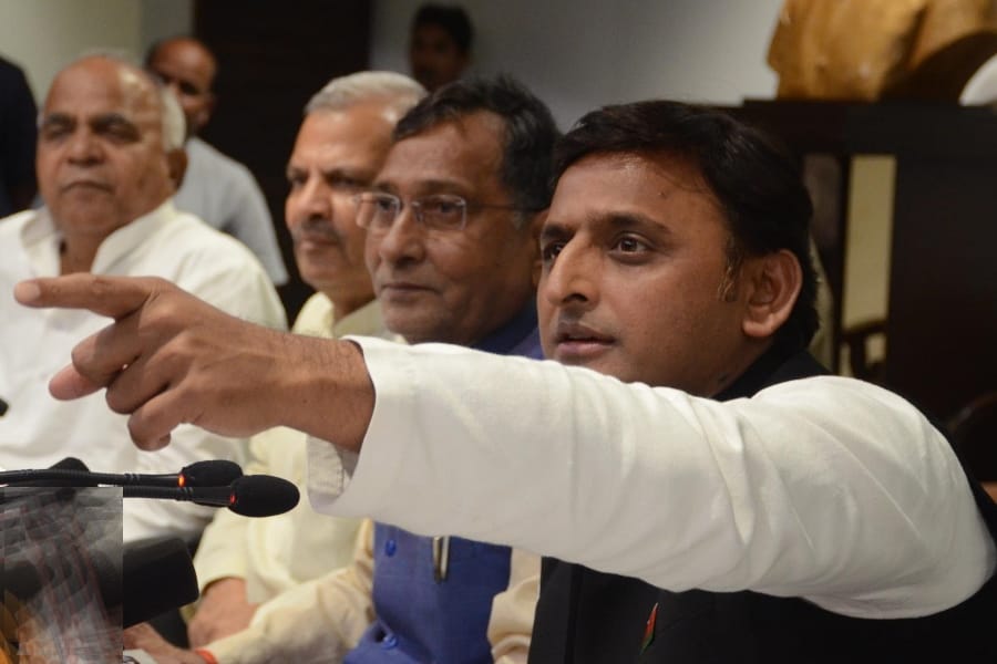 akhilesh yadav replied on white paper of BJP.