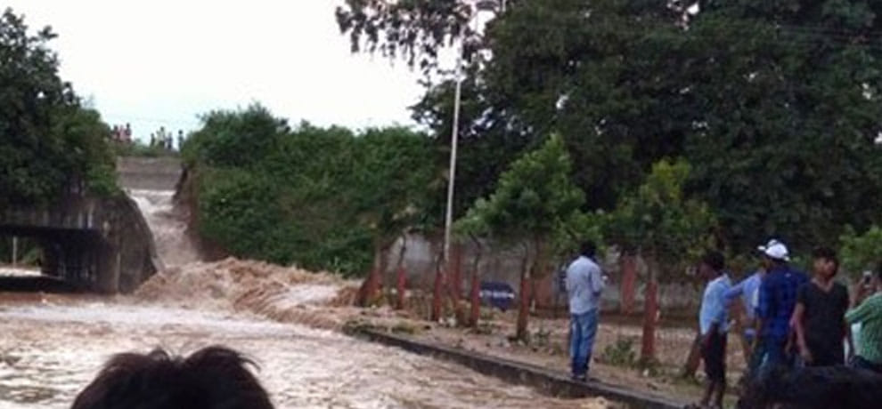 a day before inauguration by CM nitish, bihar irrigation project collapses
