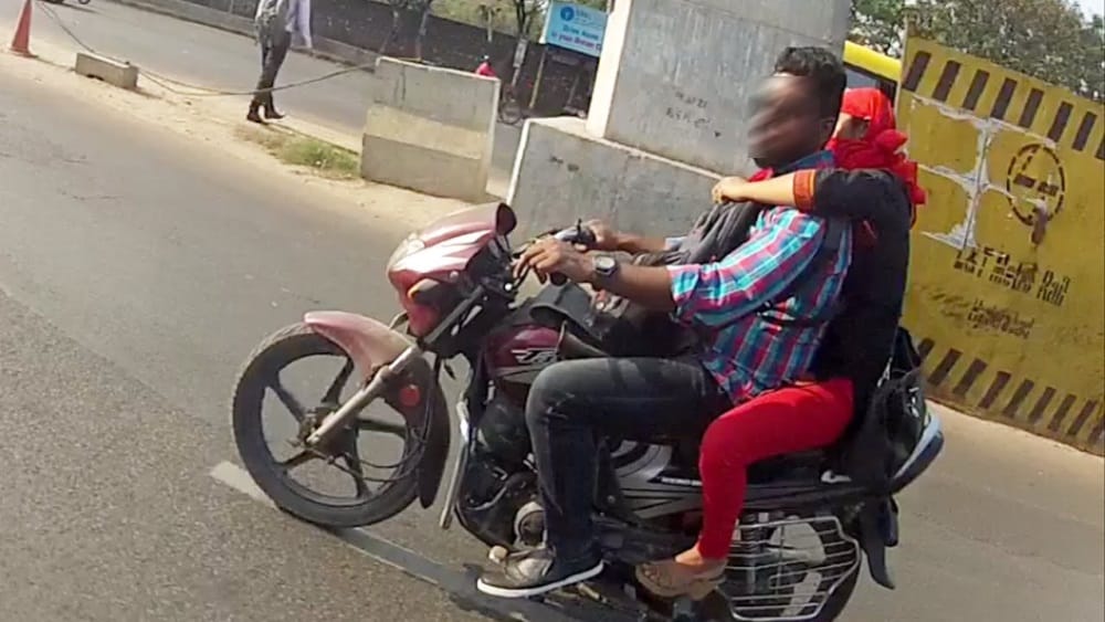 boy and girl reached police station cause of just mis understanding
