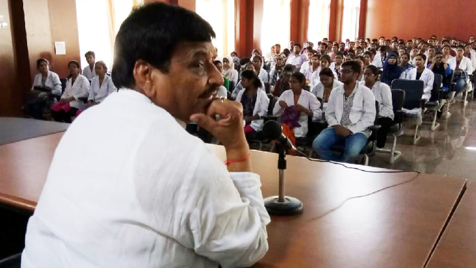 Shivpal statement about MBBS student