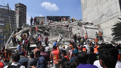 earthquake shakes mexico city in 19 september 1985