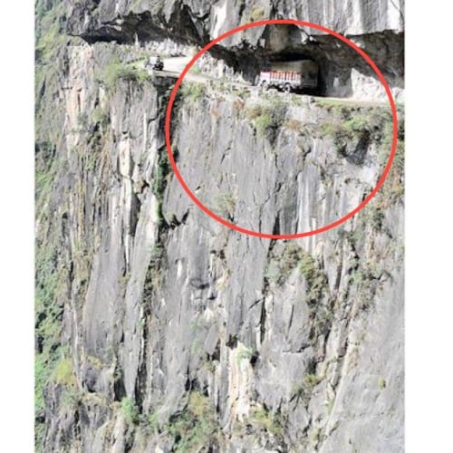 Himachal girl poonam drive truck on the world most dangerous shimla kinnaur highway 