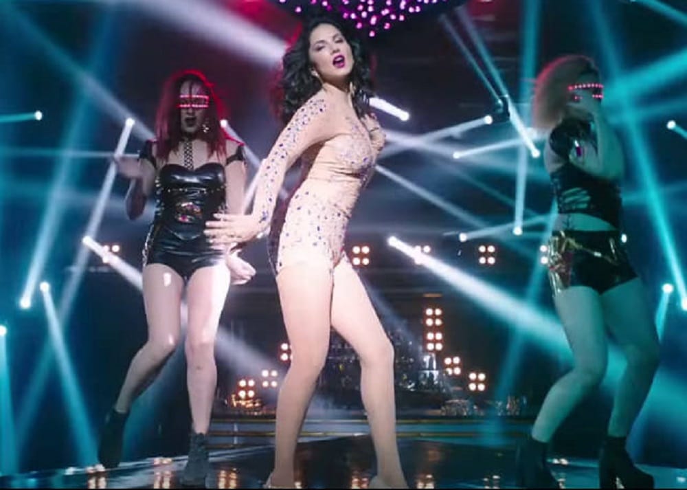 Hot actress leaves ad film because of Sunny Leone