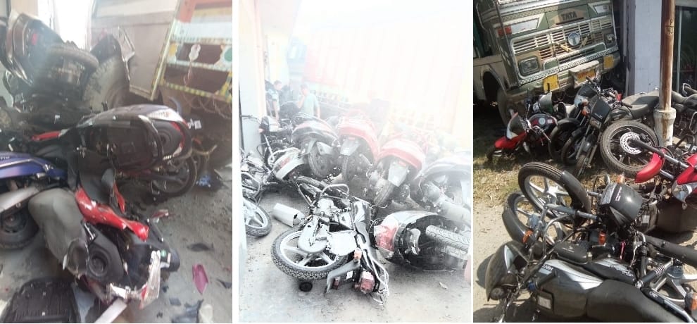 uncontrolled truck damaged 20 bikes in una
