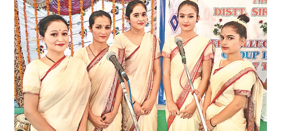 youth festival started at pg college at nahan sirmour