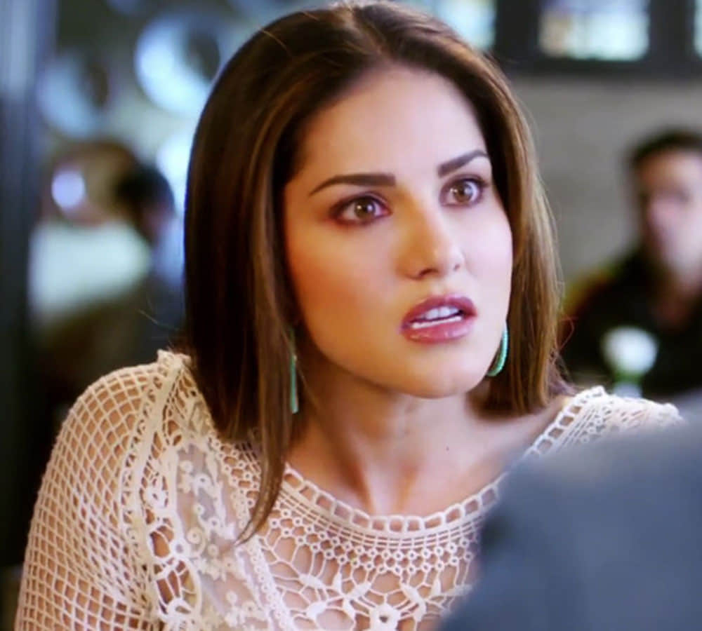 sunny leone falls sick at splitsvilla shooting
