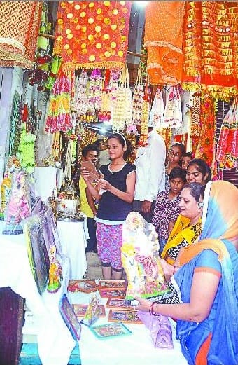 Maa Bhagwati will come by Palaki