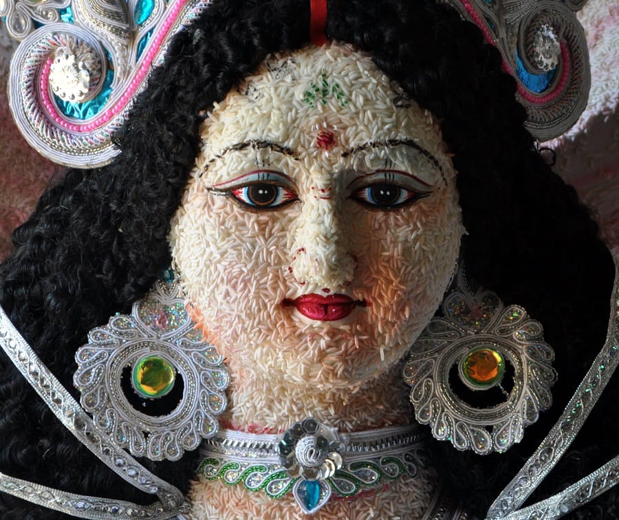 statue created on Navratri with rice 