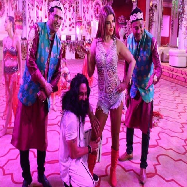rakhi sawant making film on ram rahim with haryana actor