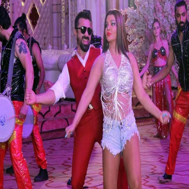 rakhi sawant making film on ram rahim with haryana actor