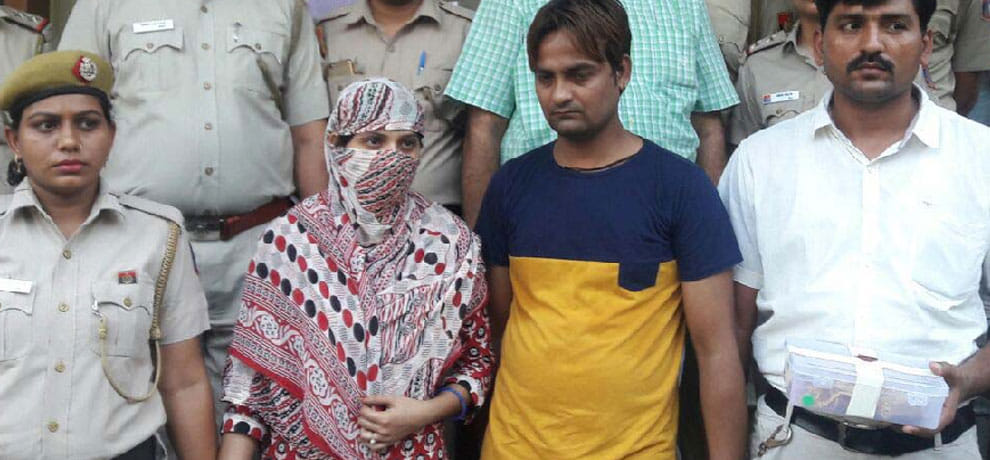 daughter made physical relation with thief so that father cant complain to police in delhi