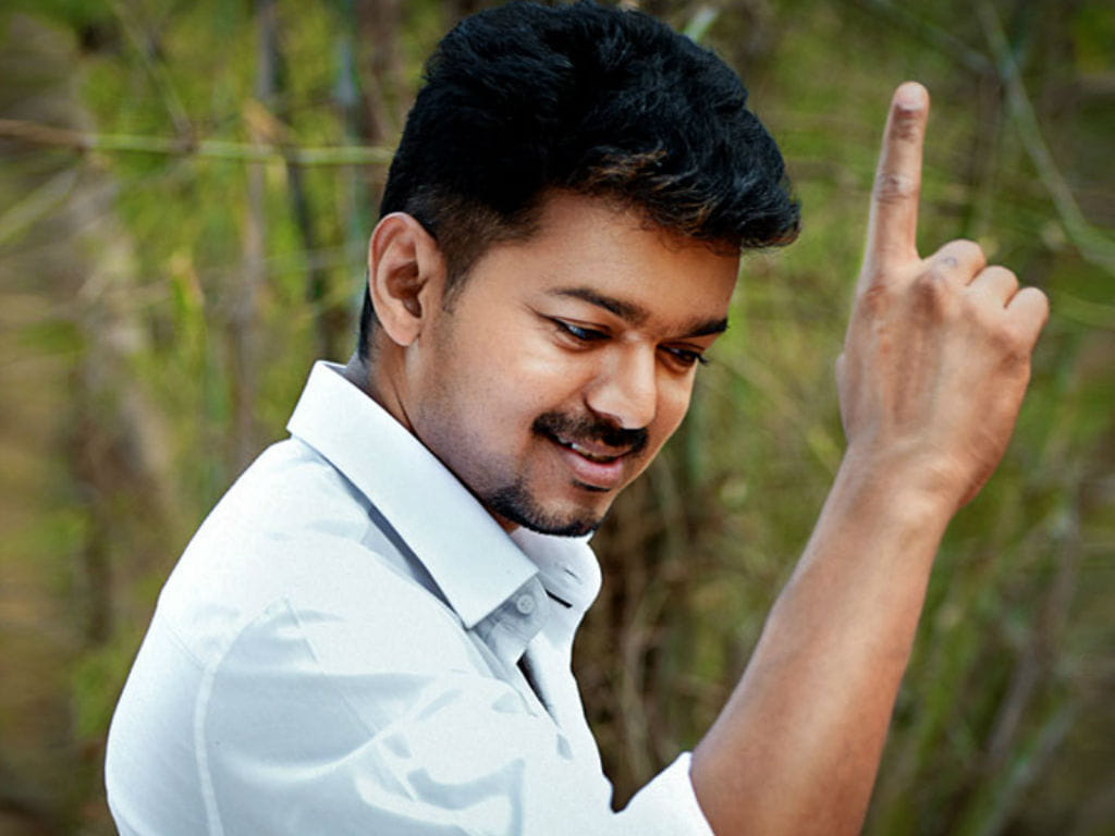 Mersal Teaser out, Vijay in triple roll