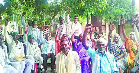 भाकियू की पंचायत में सफाई कर्मी न होने का मुद्दा उठा