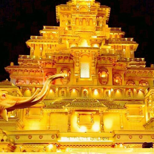 navratri 2017 baahubali theme based pandal at Sree Bhumi sporting club in kolkata