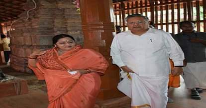 Raman Singh visit Danteshwari Temple of  Most Naxal affected areas of Chhattisgarh Dantewada 