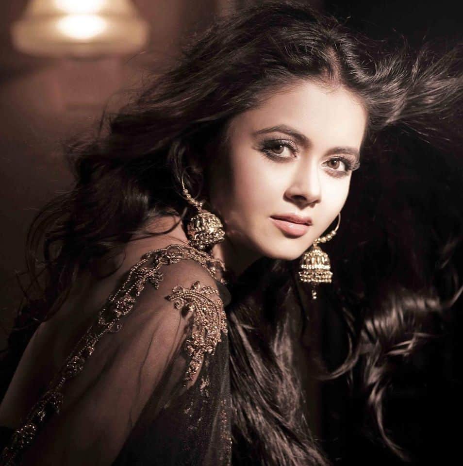 Television actress Devoleena Bhattacharjee bank account hacked