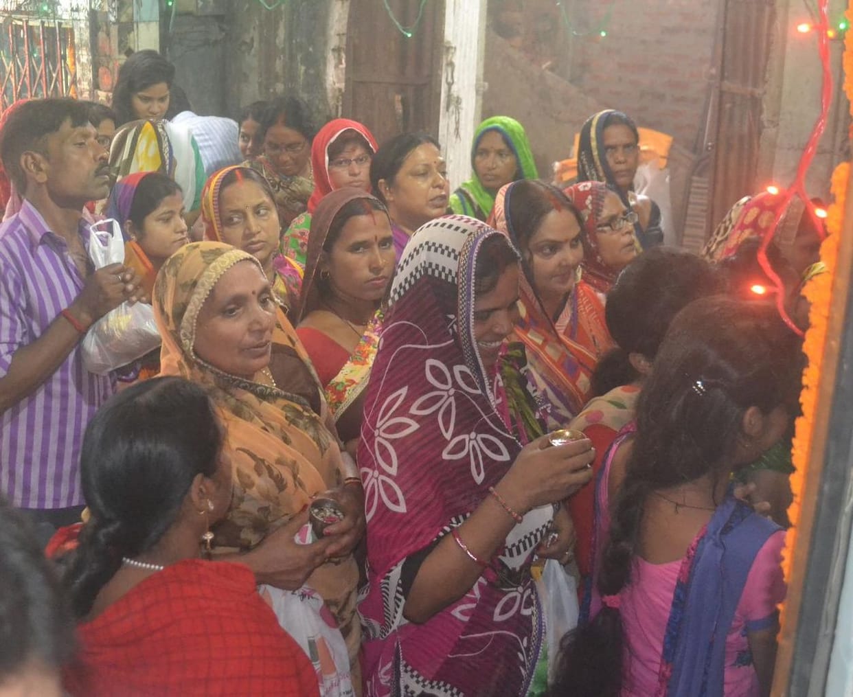 devotee reached tempels for a glance of goddess durga