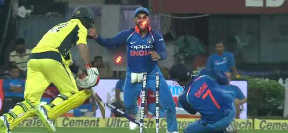 ms dhoni amazing stumping to dismiss glenn maxwell in eden gardens