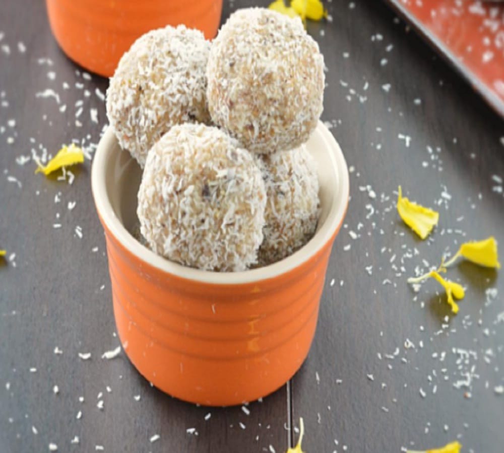 try this sabudana laddu recipe during Navratri fast it will give you instant energy 
