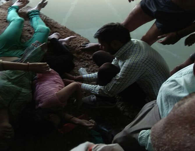 lady teacher suicide with daughter due to harassment by husband, in-laws