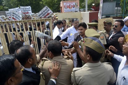 protet and outrage for varanasi court transfer to another place