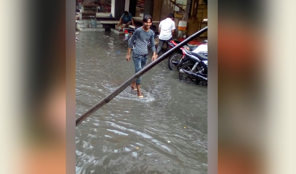 pics of delhi ncr monsoon