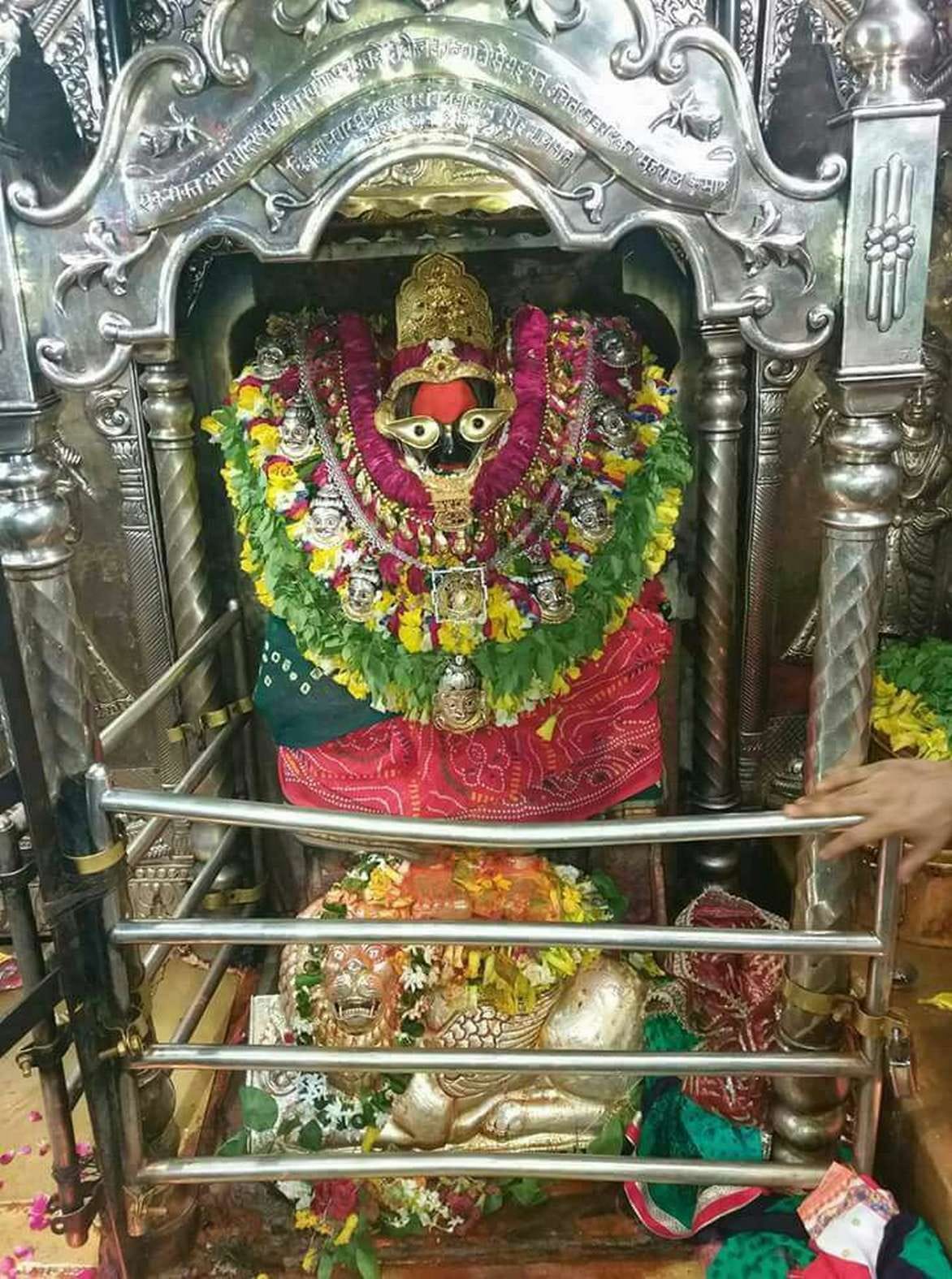 Two lakh devotees did the worship