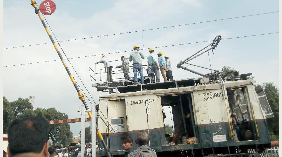 Truck reached on track by breaking barrier