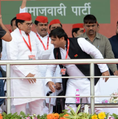 ramgopal yadav attacks on BJP and narendra modi.
