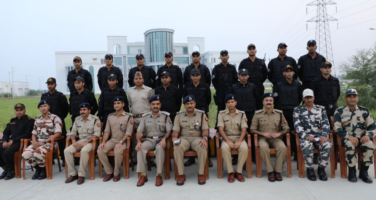ATS prepared 42 fighters and gave certificate to them.