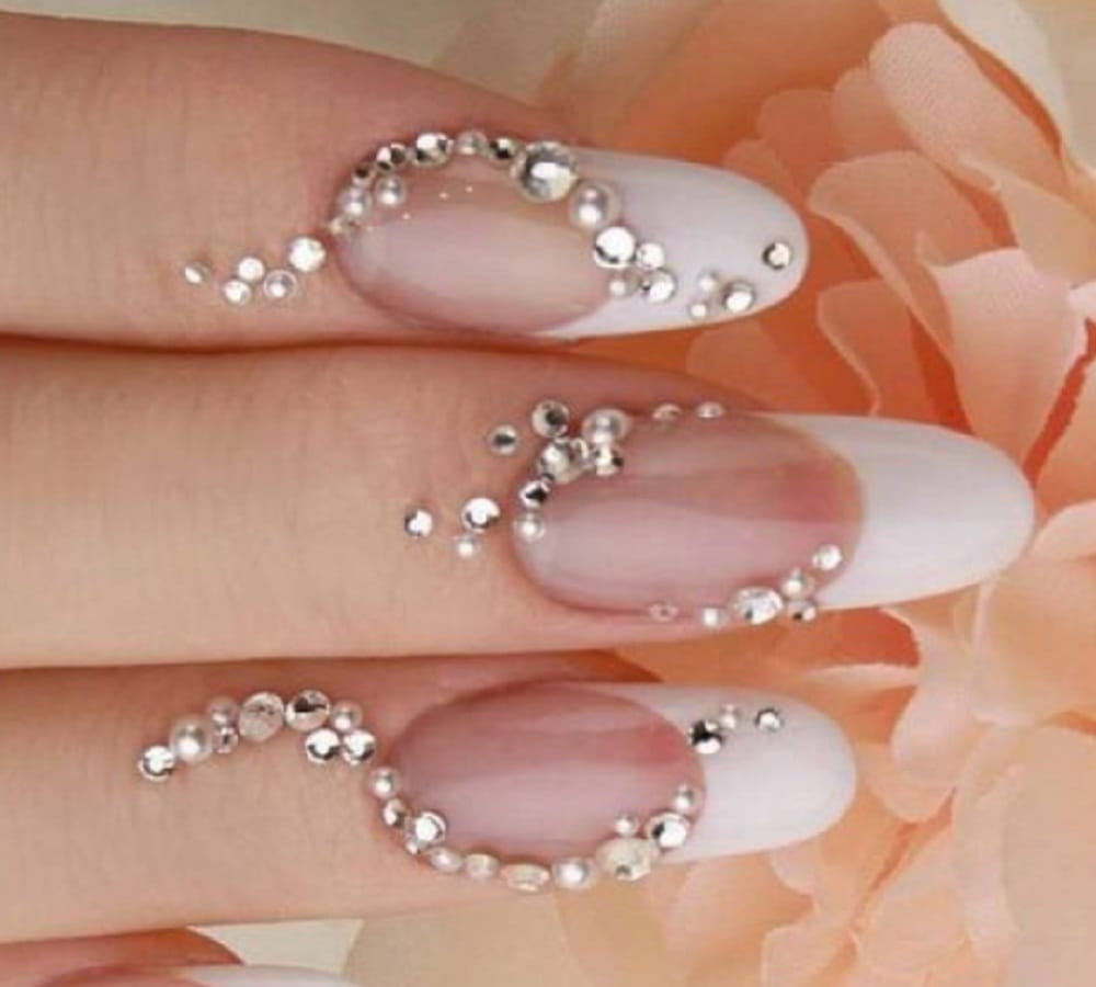 try this most expensive Iced manicure which gives your nails new look 