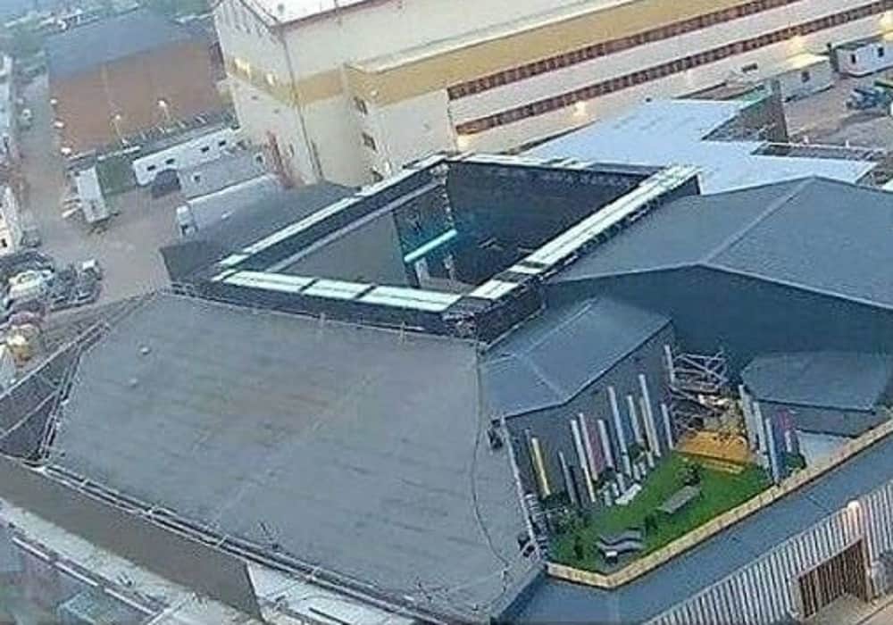 photo leaked from the set of bigg boss 11 getting viral over social media  