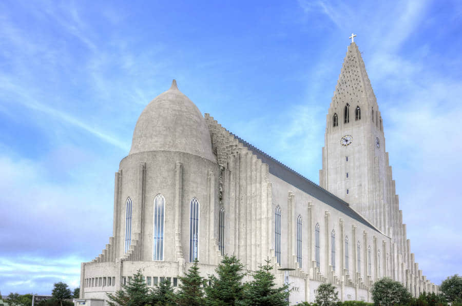 See Photos of the largest and Beautiful churches around the world