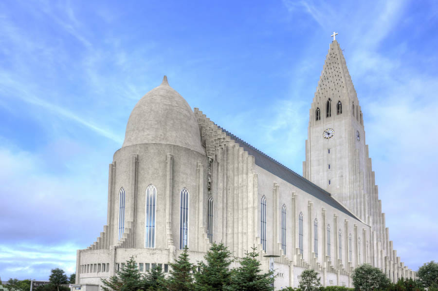 See Photos of the largest and Beautiful churches around the world