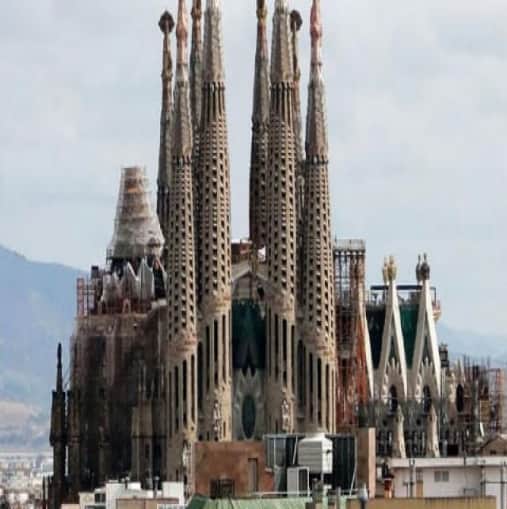 See Photos of the largest and Beautiful churches around the world