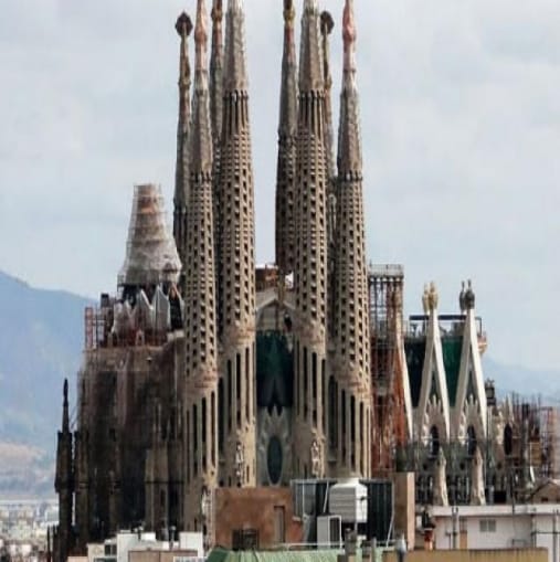 See Photos of the largest and Beautiful churches around the world