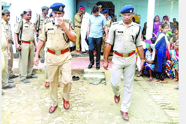 dacoits murdered former pradhan in raebareli
