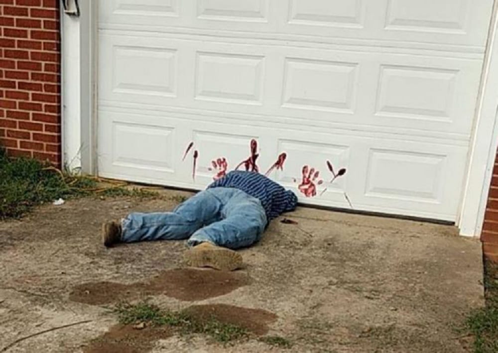 Headless body found outside garrage turned out to be Halloween Decoration