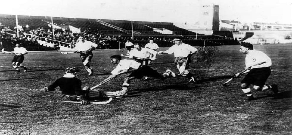 when dhyanchand taken shoes off and scored 3 goal against germany   