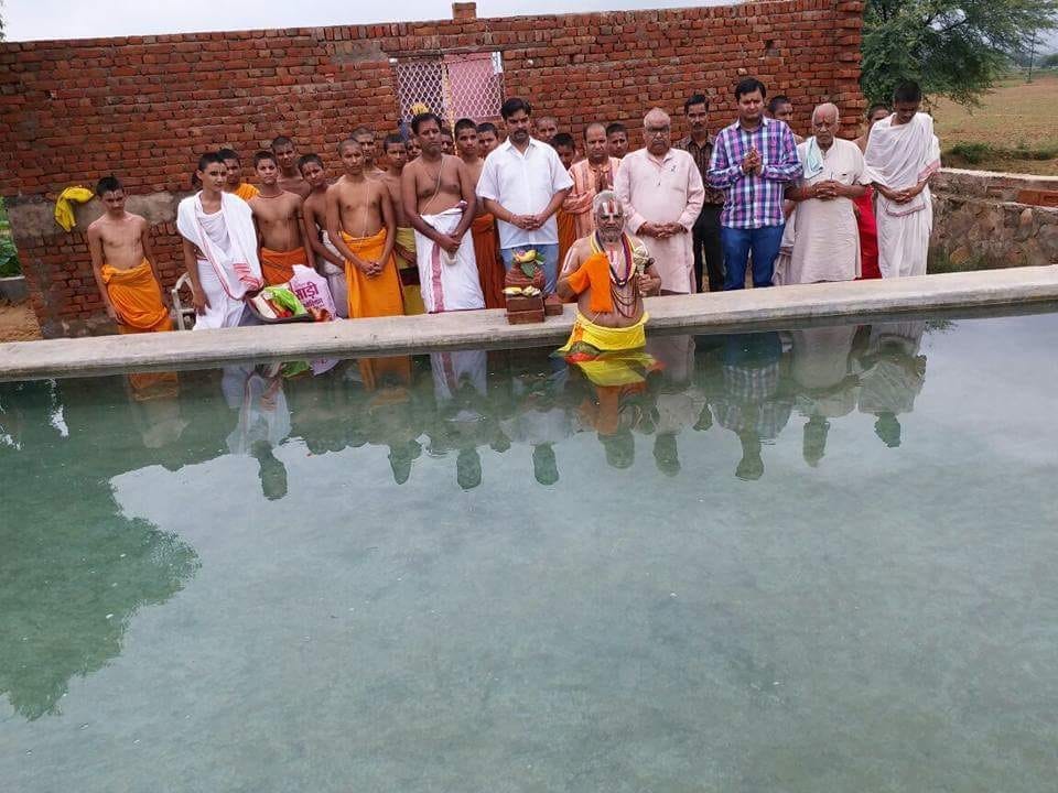 These tales related to Falahari Baba, who kept them in the headlines