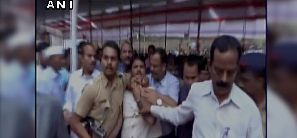 man tried to throw black power on Maharashtra education minister vino tawde 